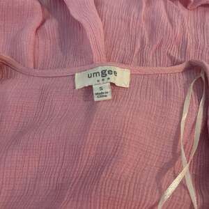 UMGEE Size Small Coral Lace BoHo 3/4 Sleeve long dress